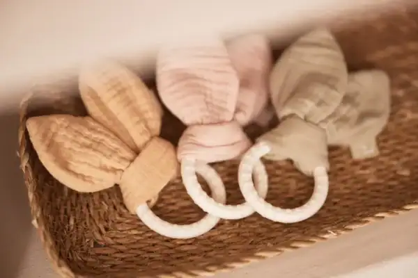 Jollein Bijtring Bunny Ears – Moonstone - Afbeelding 3