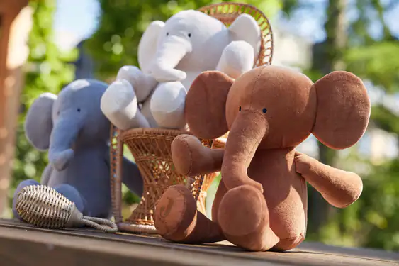 Knuffel olifant van Jollein in caramel kleur, perfect voor baby's en peuters.