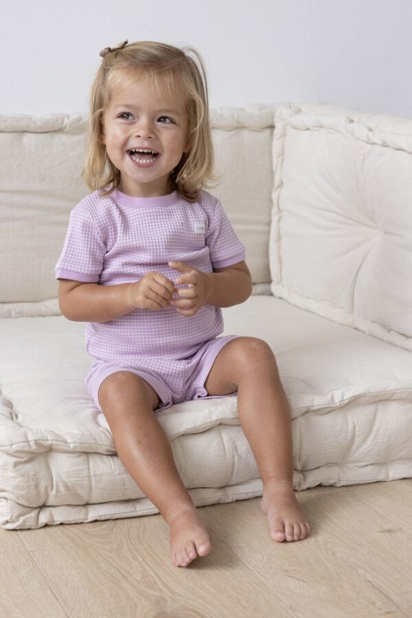 Baby Bubble Spa Shop - Feetje shortama wafel in lila.